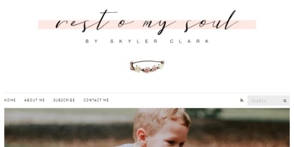 Christian mom blogs about motherhood